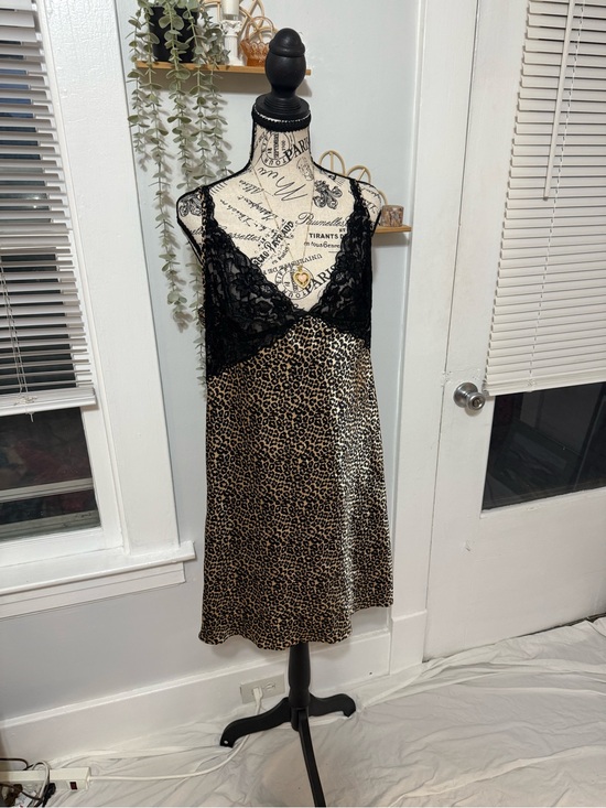 Vintage Dresses & Skirts - Vintage Leopard Satin Slip Dress with Black Lace Trim